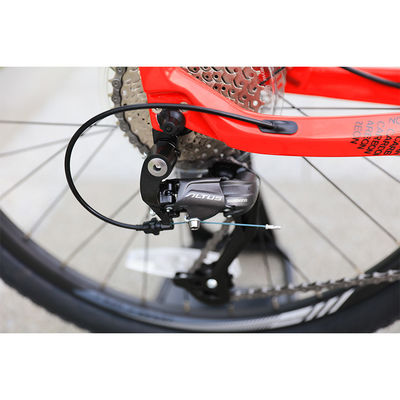 Gewone fiets voor 8 en 10 jarigen.