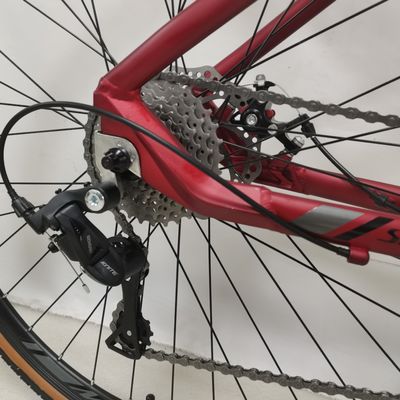 Professionele 700c Trek Bike Wegfietsen met mechanische schijfrem en 18 versnellingsbakken