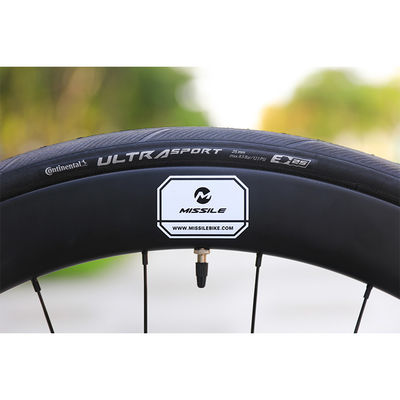 700C Full Carbon Road Bike met 31.8*90L Carbon Stem Lichtgewicht 9.0KG zonder pedalen