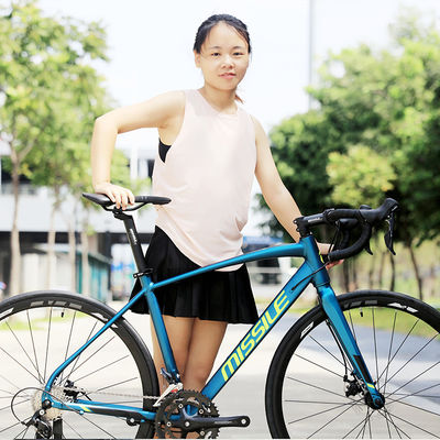 700C Volledige aluminium koolstofvezel fiets 21 snelheid dubbele schijfrem Volle koolstof wegfiets