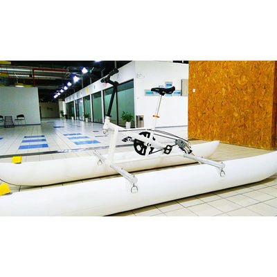 Outdoor sportapparatuur waterfiets driewieler opblaasbare fiets voor resorthotel