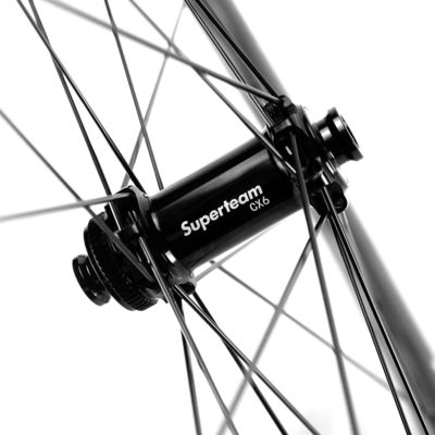 Op maat gemaakt Superteam 25mm Breedte 45mm Diepte Clincher Carbon Fiets Wielen