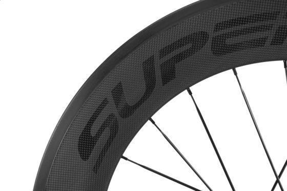 Ervaar de kracht van 700C koolstofvezel wielstel voor wegfietsen De perfecte keuze