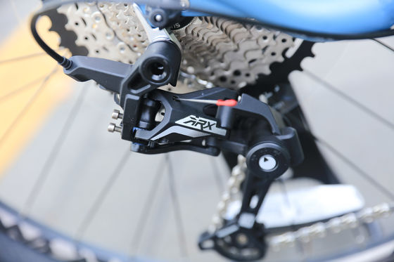 Duurzame 11 versnellingen olie rem bergfiets met hoge kosten prestaties en gewone pedaal