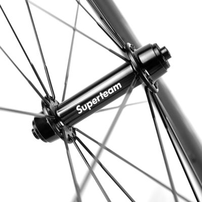 Aanpasbare 45 mm koolstofvezel fietswielstel 700c 20 24h R13 Hub koolstofwielen