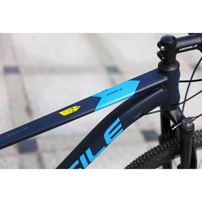 27.5 inch Mountainbike met hydraulisch schijferremme systeem en lichtgewicht ontwerp