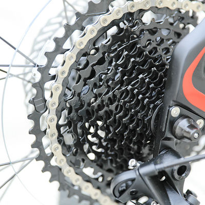 Goede mountainbike met 130 ladingcapaciteit en zonneschijn 11-50T 24speed HG cassette