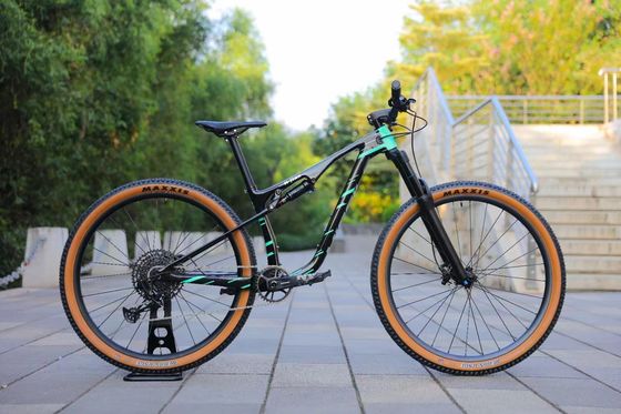 Ervaar de opwinding van het rijden met 29" Full Suspension Carbon Frame Mtb Soft Tail
